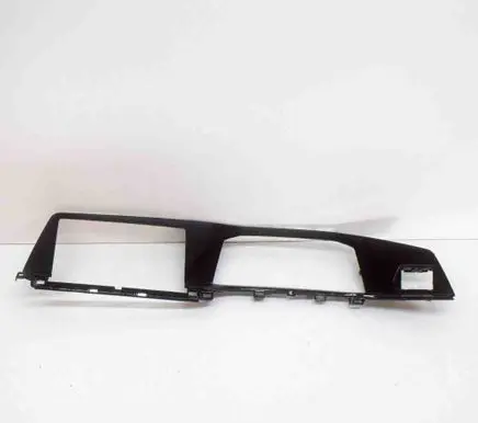 Volkswagen Golf VIII Radio/GPS head unit trim 5H2857211C