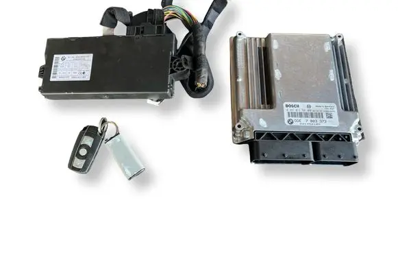 BMW 5 E60 E61 Engine ECU kit and lock set 0281013501 7803373