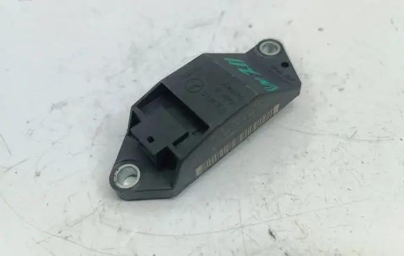 Mercedes-Benz E W211 Airbag deployment crash/impact sensor A0018209326 25571179A4