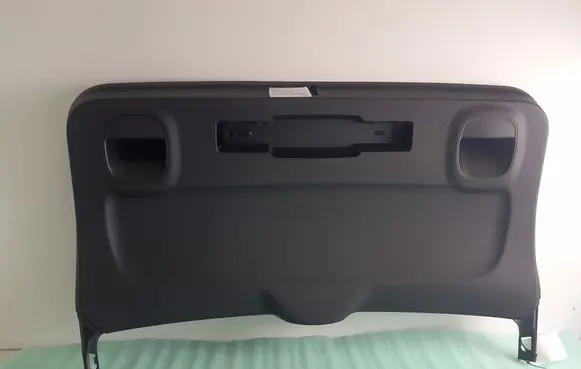 Mini Cooper Countryman F60 Tailgate trim 7437264 A068147 7437269