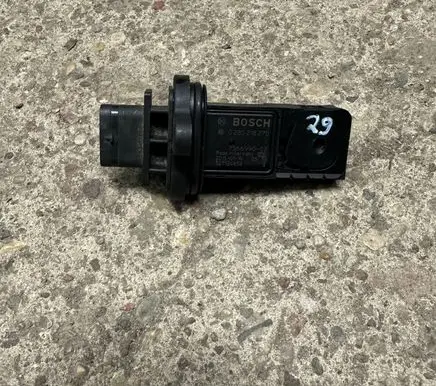 BMW 5 F10 F11 Mass air flow meter 7566990 0280218270 30714659