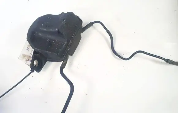 Volvo V50 Vacuum air tank 