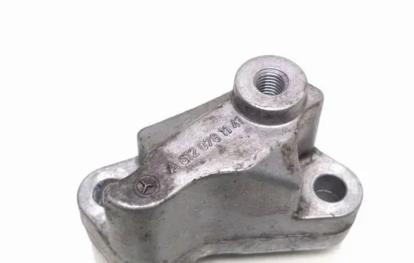 Mercedes-Benz E W211 Engine mounting bracket A6120781141