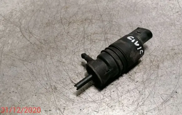 Honda Civic Windscreen/windshield washer pump 3043126