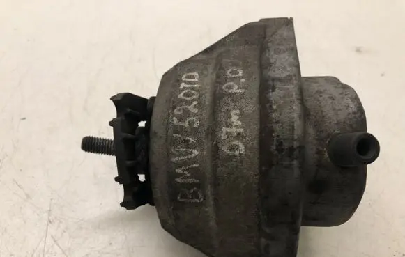 BMW 5 E60 E61 Engine mount bracket RM676987402