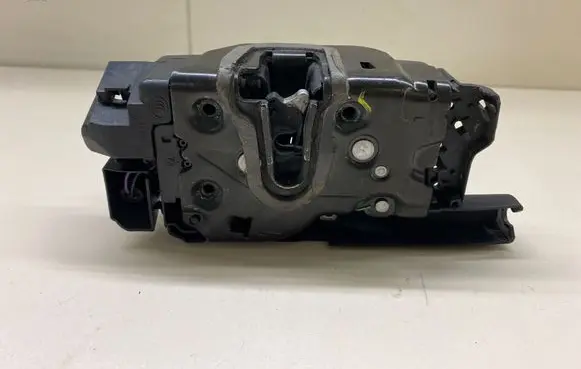 Mercedes-Benz V Class W447 Sliding door lock A4477300835