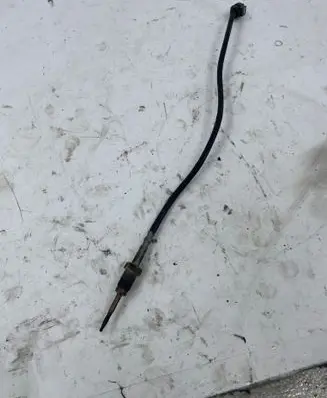 BMW 5 F10 F11 Exhaust gas temperature sensor 7805606 2656001901