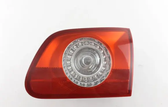 Volkswagen PASSAT B6 Tailgate rear/tail lights 3C9945094