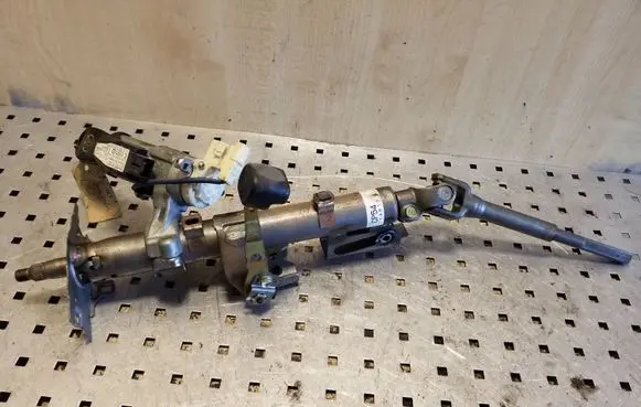 Toyota Yaris Ignition lock 45020521 8978352010