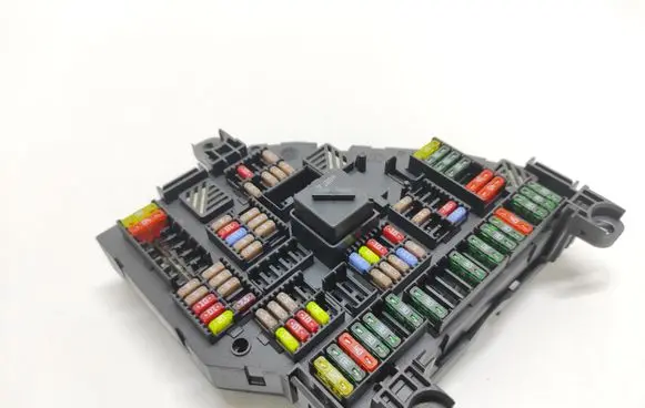 BMW 7 F01 F02 F03 F04 Fuse module 923442301 217033452
