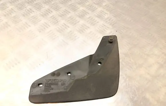 Volvo XC40 Rear mudguard 31469590