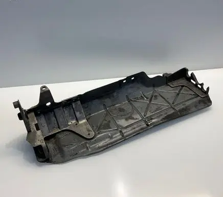 Mercedes-Benz E W211 Exhaust heat shield A6460941241 6460941241