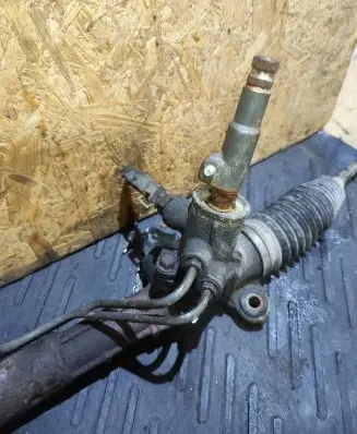 Toyota Yaris Steering rack