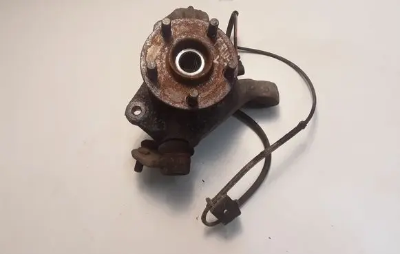 Toyota Prius (XW20) Front wheel hub 4320247010