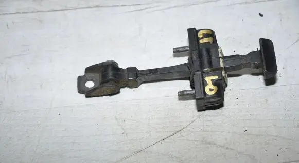 Dacia Lodgy Rear door check strap stopper