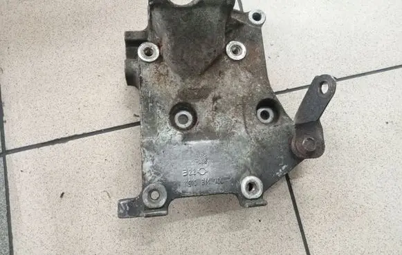 Nissan Almera N16 Generator/alternator bracket 11910BM700