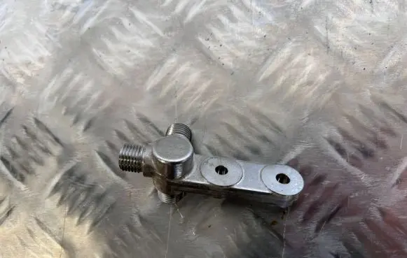 Maserati Levante Fuel distributor 