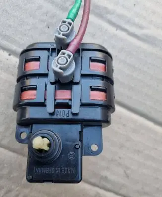 Mercedes-Benz E W210 Vacuum valve 7920017906