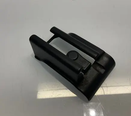 Mercedes-Benz E W211 Front driver seat rail trim 2119190620 70040002 A2119190620