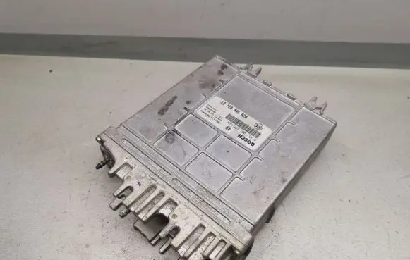 Volkswagen PASSAT B5 Engine control unit/module 028906021DT 0281001555 0281001556
