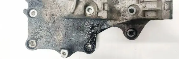 Volkswagen PASSAT B6 Engine mounting bracket 03g903143A