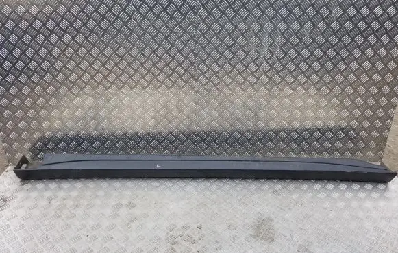 Mitsubishi Outlander Sill