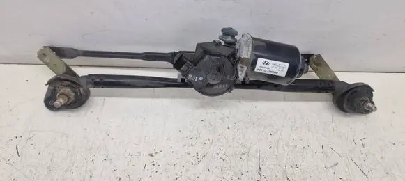 Hyundai Santa Fe Front wiper linkage and motor 981102B000