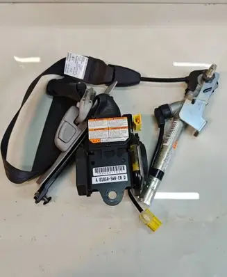 Honda CR-V Rear seatbelt K0VU811XV 81850SWWE0 608200100A