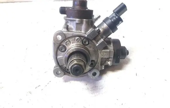 Audi A7 S7 4G Fuel injection high pressure pump 059130755BF