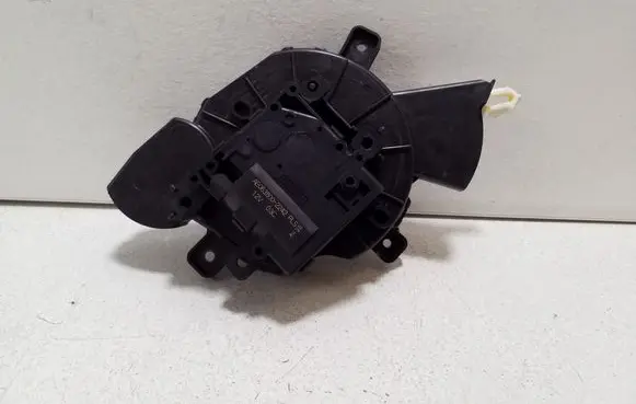 Toyota Corolla E210 E21 Air flap motor/actuator AE0638002242