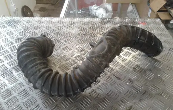Renault Trafic II (X83) Intercooler hose/pipe 8200607746