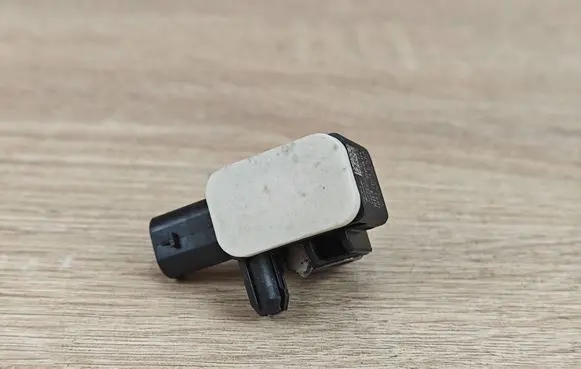 Audi A7 S7 4G Airbag deployment crash/impact sensor 4H0959651A