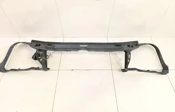 Top upper radiator support slam panel