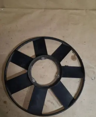 BMW 5 E39 Fan impeller 2243303