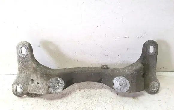 BMW 3 E92 E93 Gearbox mounting bracket 6771064
