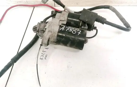 Volkswagen Golf V Starter motor 02T911023R