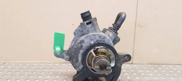 Ford Fiesta Vacuum pump CM5G-2A451-GA
