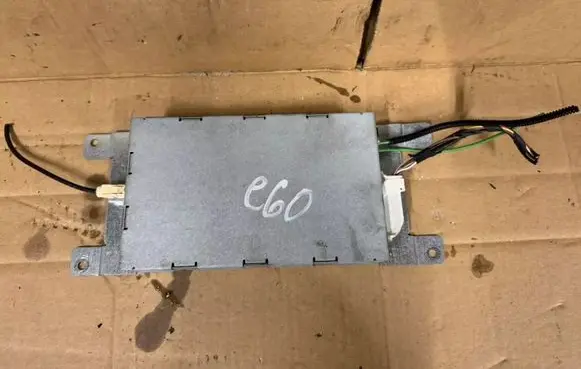 BMW 5 E60 E61 Trunk lid opening control unit 