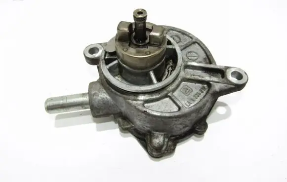 Mercedes-Benz CLC CL203 Vacuum pump