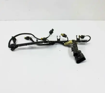 Volkswagen Tiguan Fuel injector wires 06J971082E