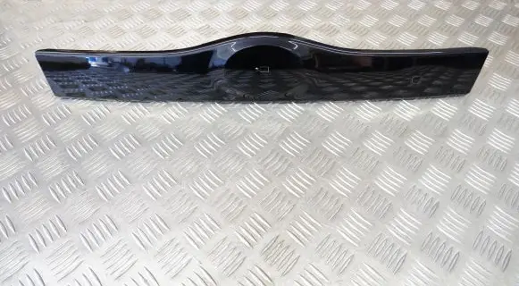 Toyota Prius (XW20) Trunk door license plate light bar 7680147050