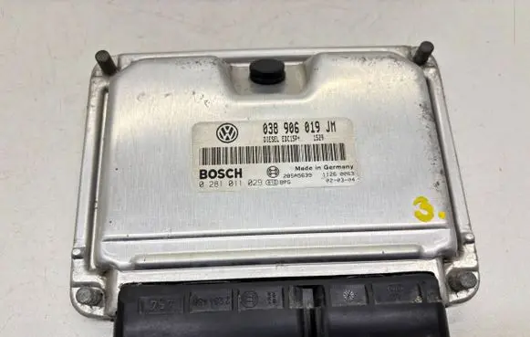 Volkswagen Polo Engine control unit/module 038906019JM 0281011029