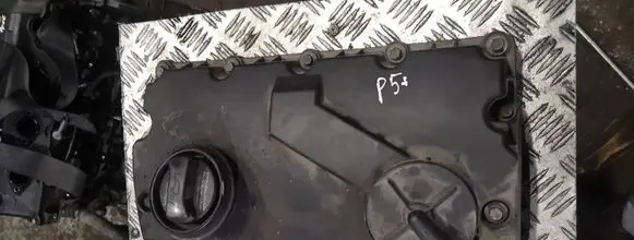 Volkswagen PASSAT B5.5 Rocker cam cover 038103475n