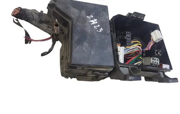 Nissan Qashqai Fuse module E00019724