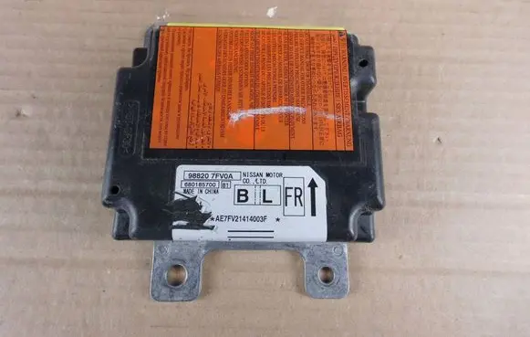 Nissan X-Trail T32 Airbag control unit/module 988207FV0A