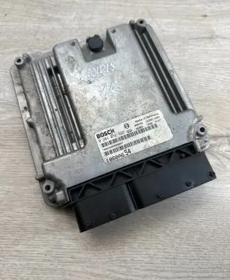 Mitsubishi Grandis Engine control unit/module 1860A654 1039S11663 0281012535