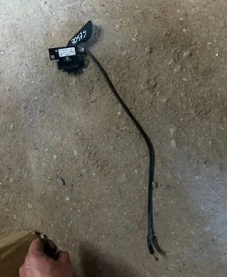 BMW 5 F10 F11 Engine bonnet (hood) release handle 7183765 13989610