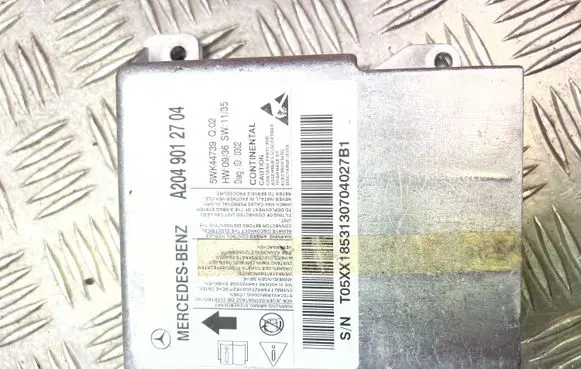 Tesla Model 3 Airbag control unit/module A2049012704