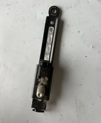Toyota Corolla Verso AR10 Seat belt adjustment rail 