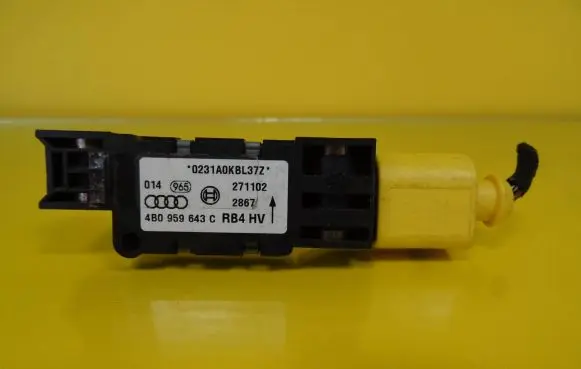 Audi A6 S6 C5 4B Airbag deployment crash/impact sensor 4B0959643C